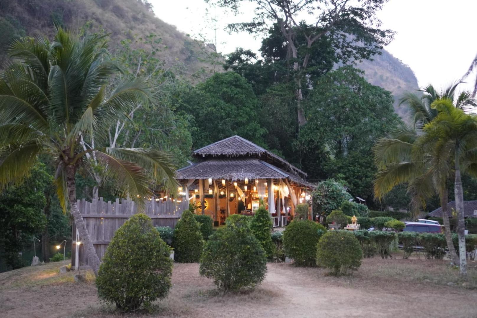Chiewlan Camp And Resort Ban Pha Saeng Lang Екстериор снимка