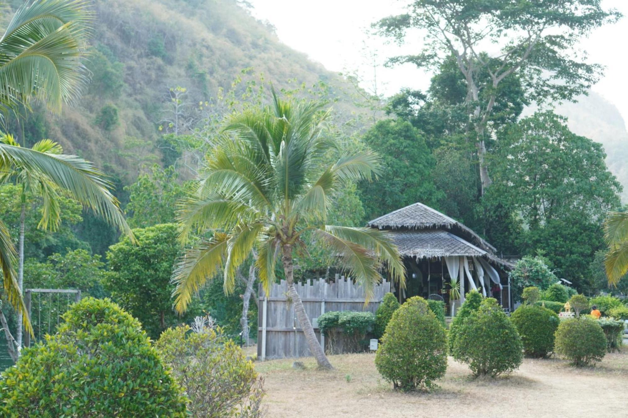 Chiewlan Camp And Resort Ban Pha Saeng Lang Екстериор снимка